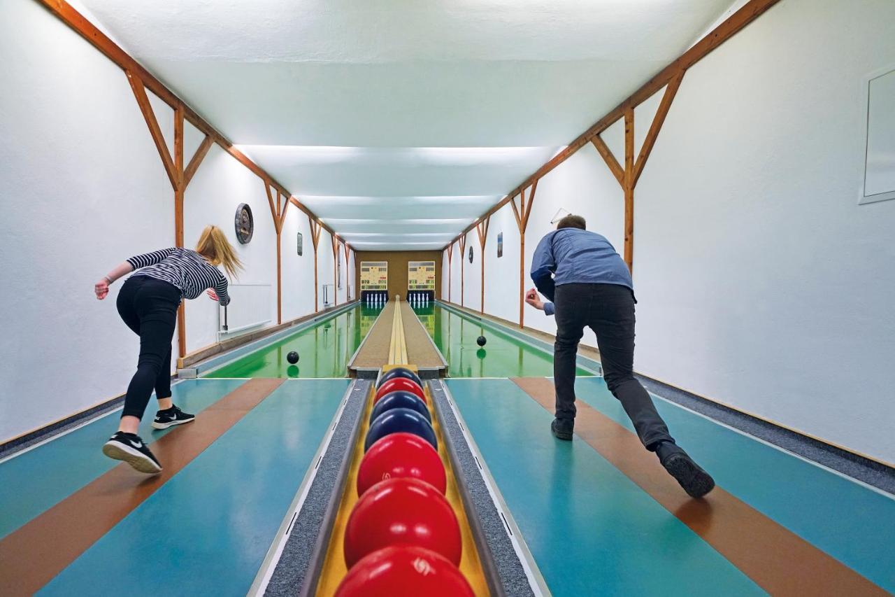 Hotel Gasthof Zum Walfisch Klingenthal Exteriör bild