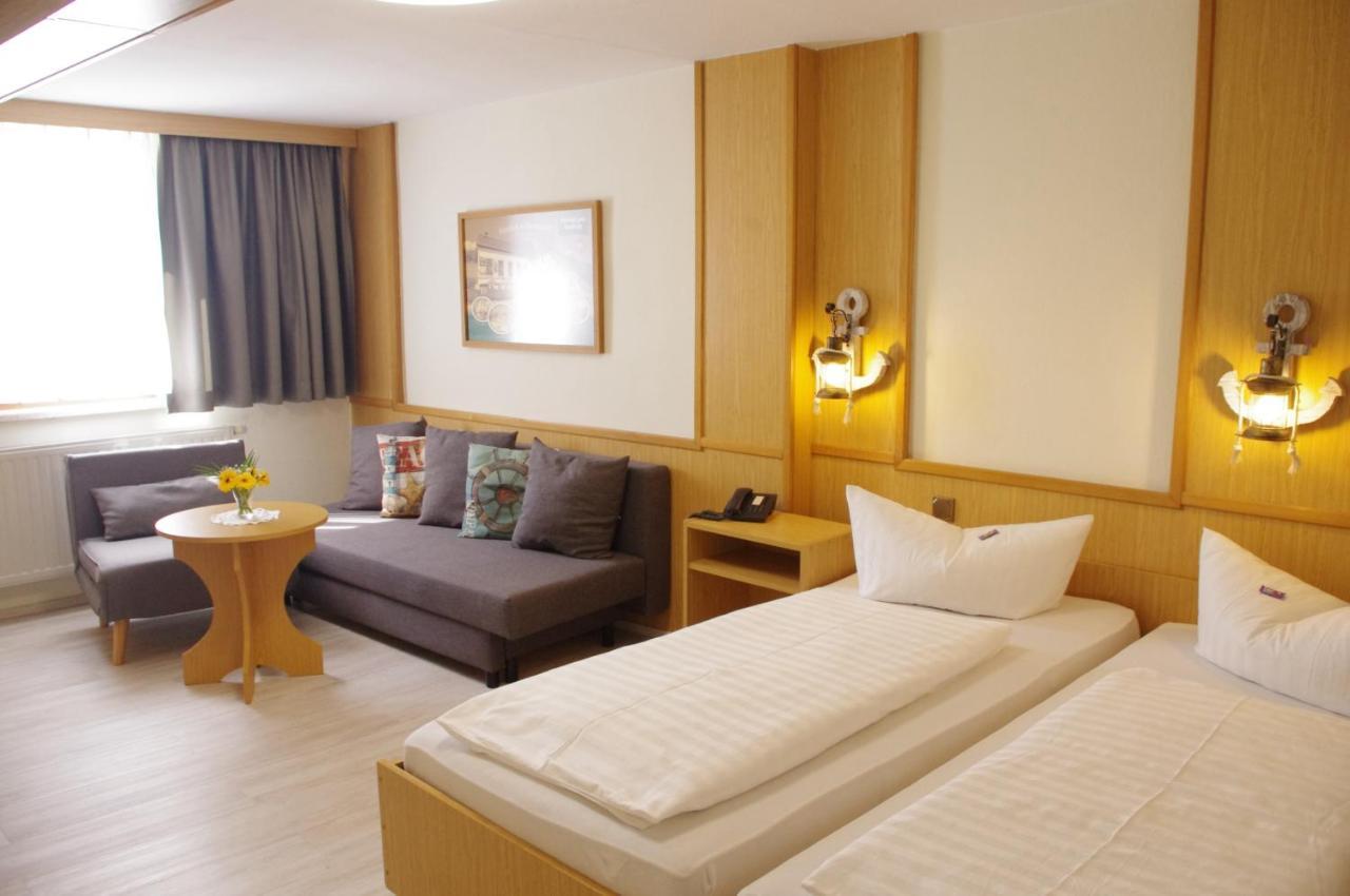 Hotel Gasthof Zum Walfisch Klingenthal Exteriör bild