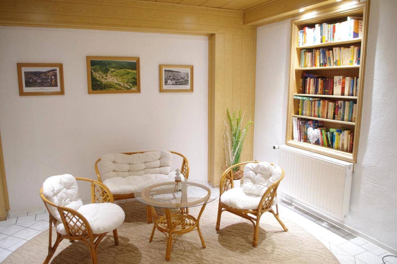 Hotel Gasthof Zum Walfisch Klingenthal Exteriör bild