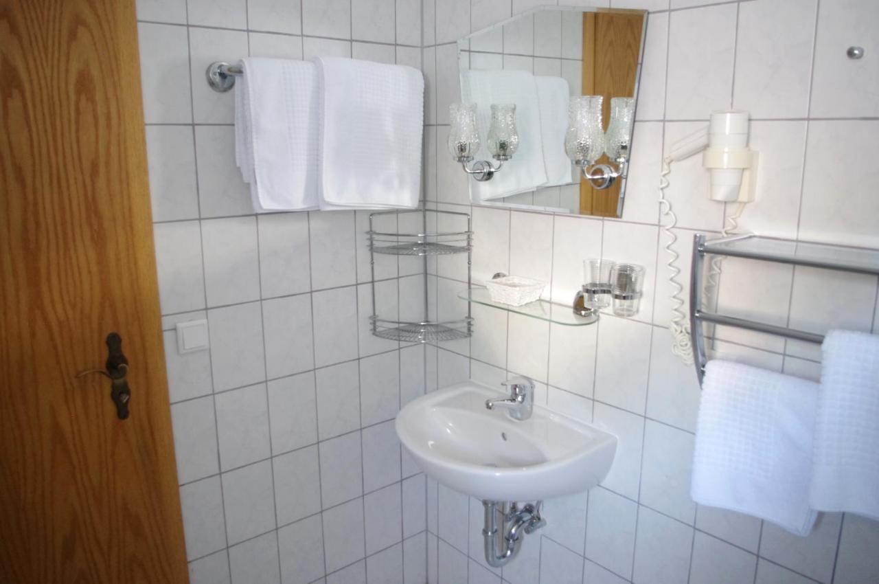 Hotel Gasthof Zum Walfisch Klingenthal Exteriör bild